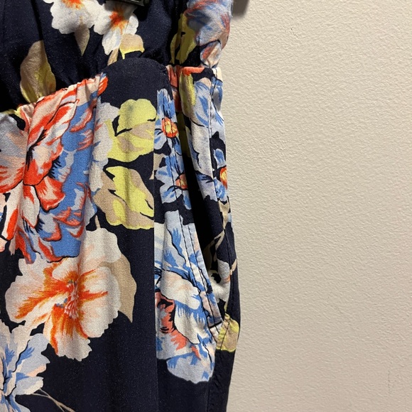 Pants floral print elastic waist w/ tie, side pockets and small cuff at hem - Picture 6 of 8